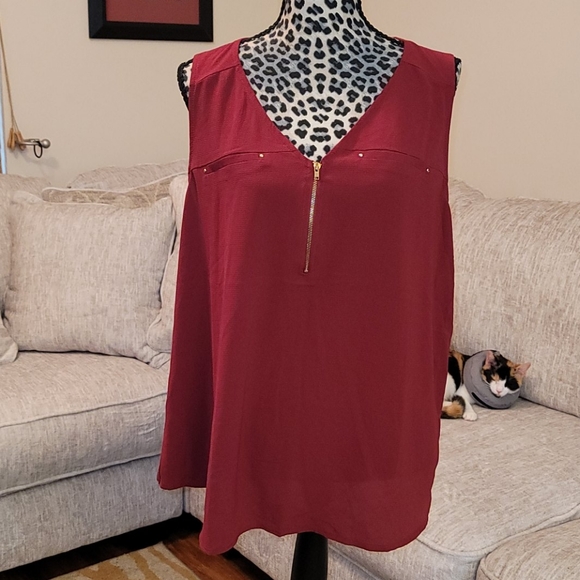 Tempted 2X maroon sleeves